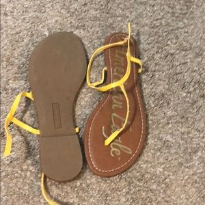 Women’s t-strap sandals